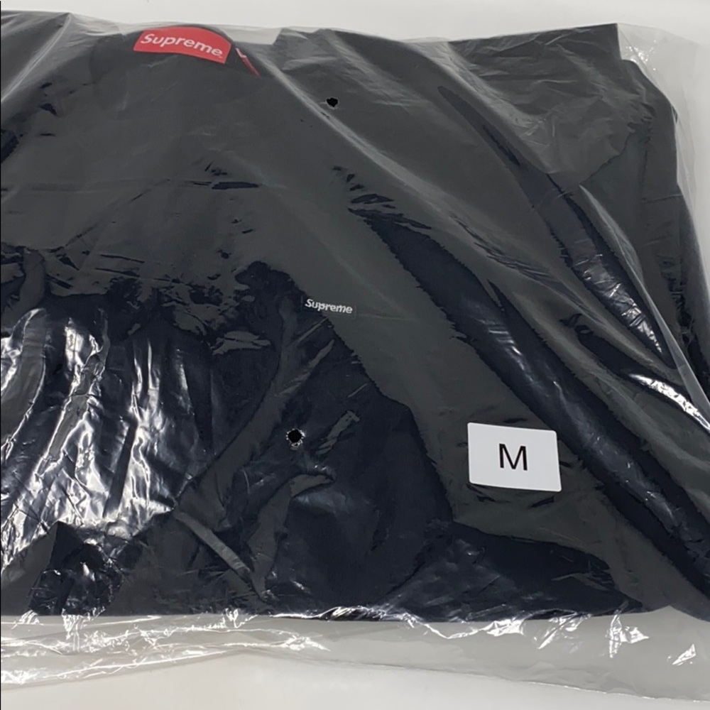 Supreme Small Box Logo Crewneck Sweater FW19SW56 - Picture 3 of 7